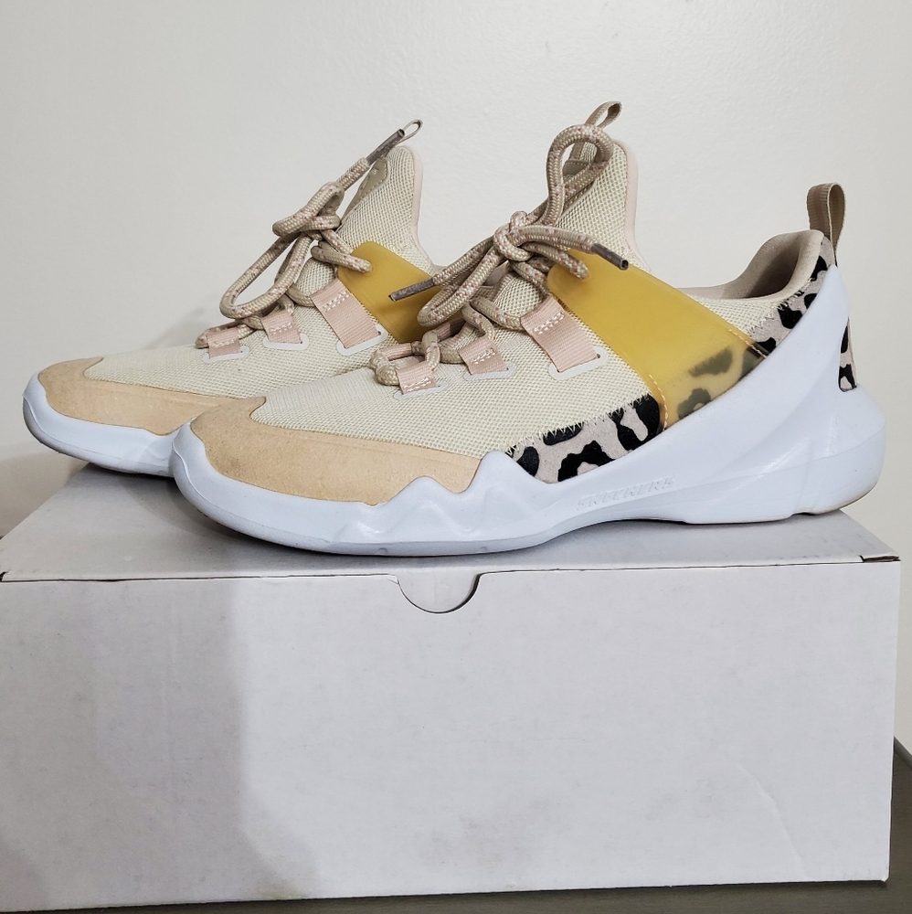 Sketchers Air-cooled Memory Foam Women's Sneakers